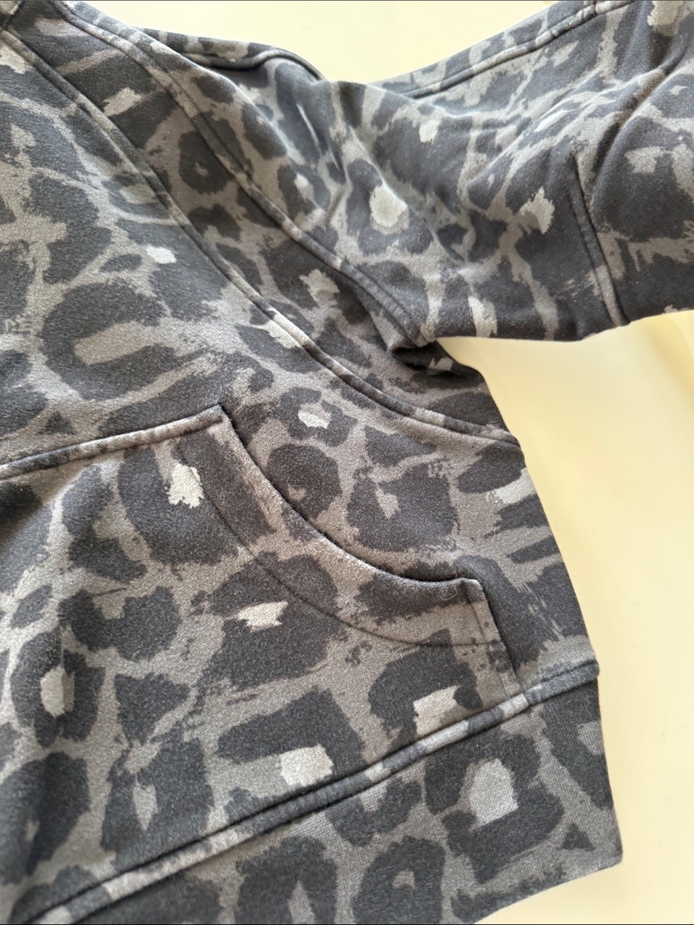 Lulu Grey Leopard Print Half-Zip Pullover Jacket - Picture 3 of 4